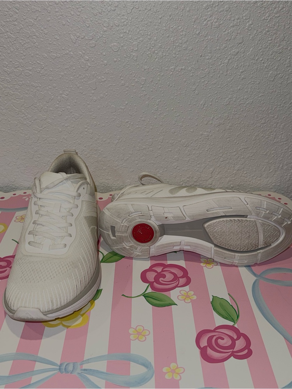 Fitflop RUNNER MESH
RUNNING SNEAKERS, size 9, Urban White - Picture 3 of 3